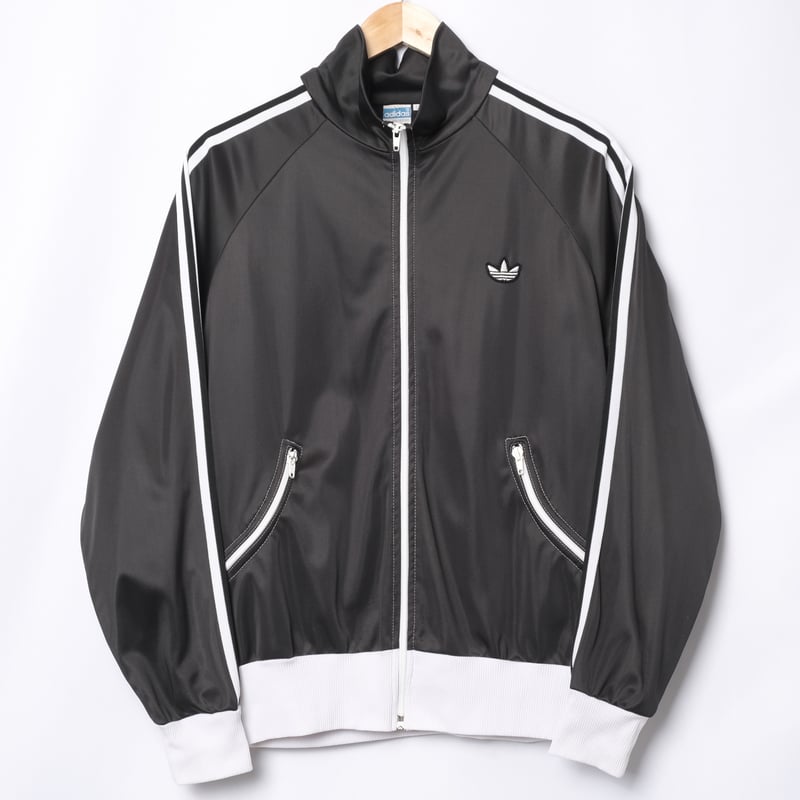 70-80s Vintage adidas Curve Pocket Track Jacket 70-80s Vintage adidas Curve Pocket Track Jacket