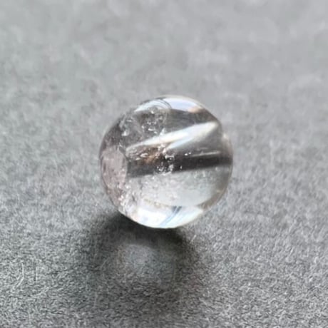 水晶＊ヒマラヤ マニカラン産 ／8mmビーズ1珠売り