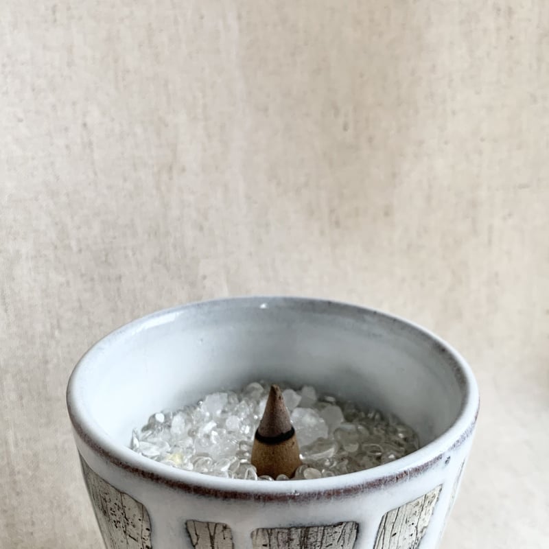 多色コーン型お香と香炉セット 日本香堂のお香 沈香寿山 コーン型 24個入の通販 - お香専門店香源