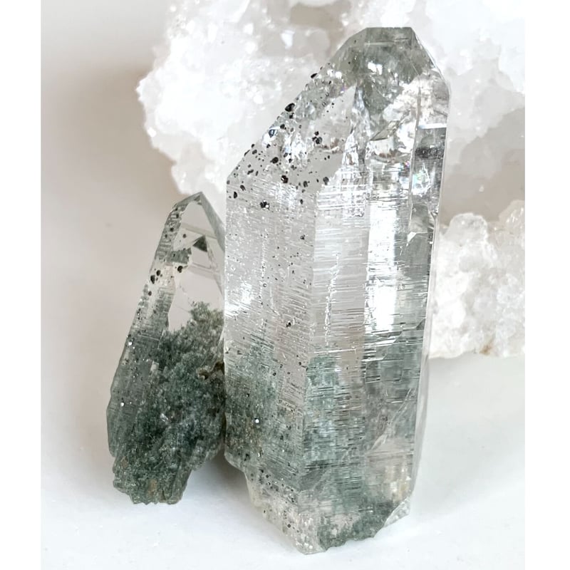 ルチル入り マニハール産 水晶 クラスター B 【公式通販】