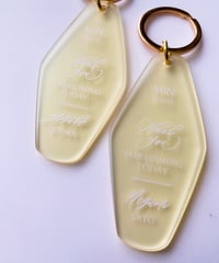 透明アクリルホテルキー　ホテルキー型席札