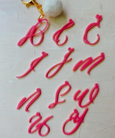 イニシャルキーホルダー   3D Letter Name Tag Acrylic Keychain