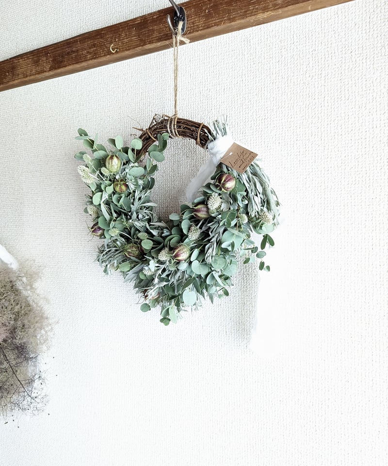 ユーカリグニーとニゲラ、エリンジューム、シルバーキングワームウッド