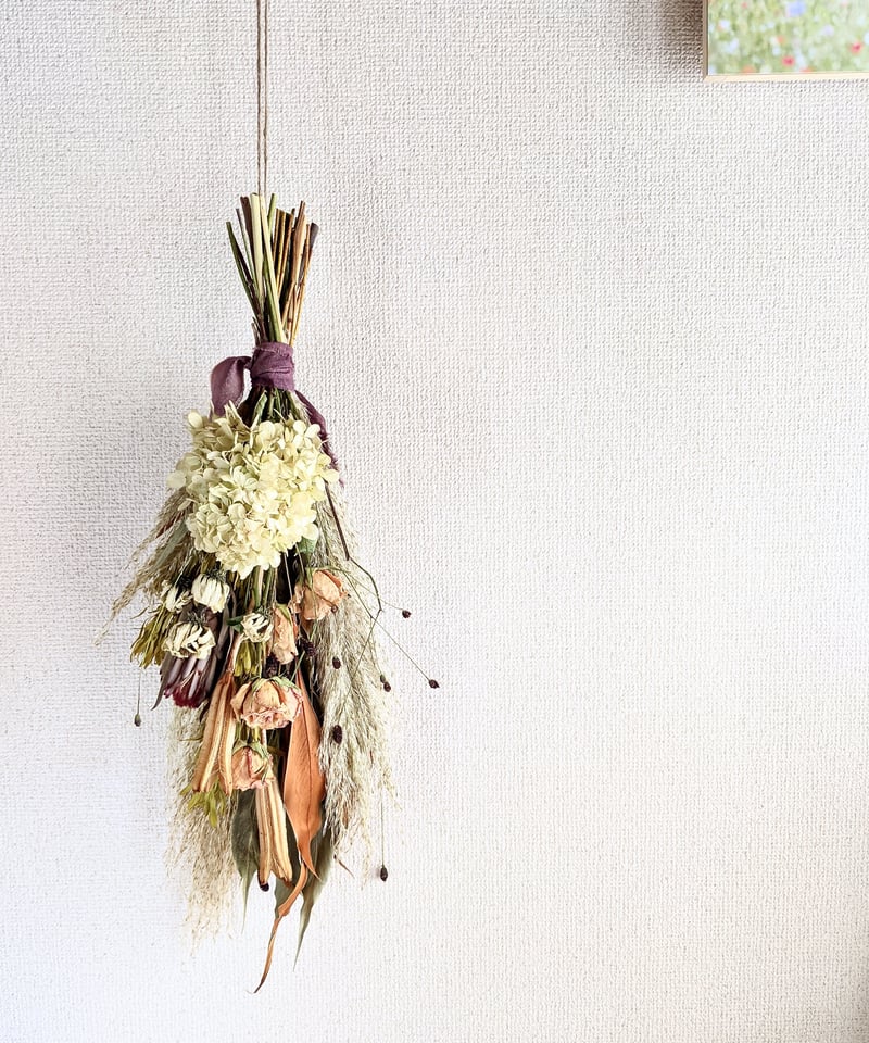 パンパスグラスやワレモコウ、プロテアを使った秋感ある