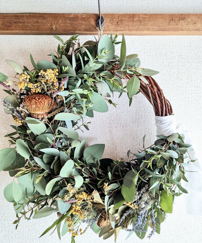 ユーカリ&かすみ草のリース　ドライフワラー ユーカリ&かすみ草のリースドライフワラー