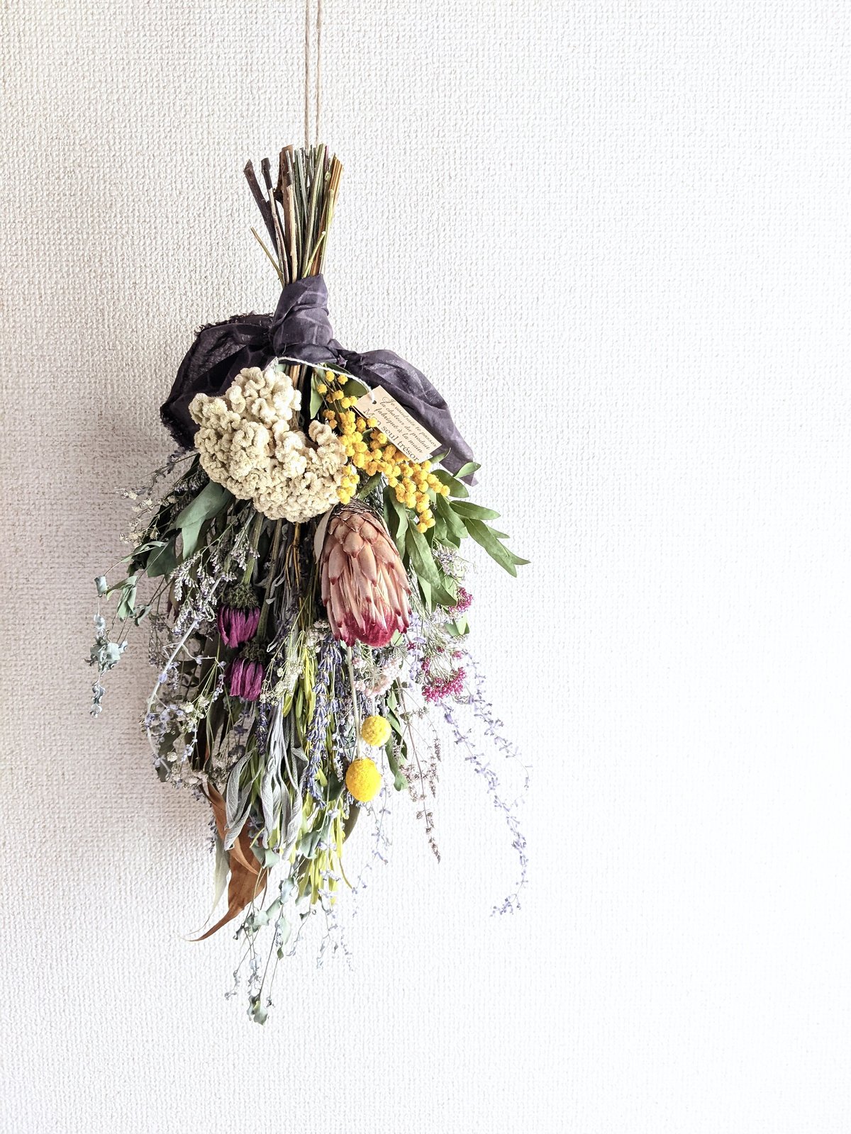 専用＊ダークネイビープロテア&ミモザ　ドライフラワースワッグ 専用＊ダークネイビープロテア&ミモザ ドライフラワースワッグ ミモザ