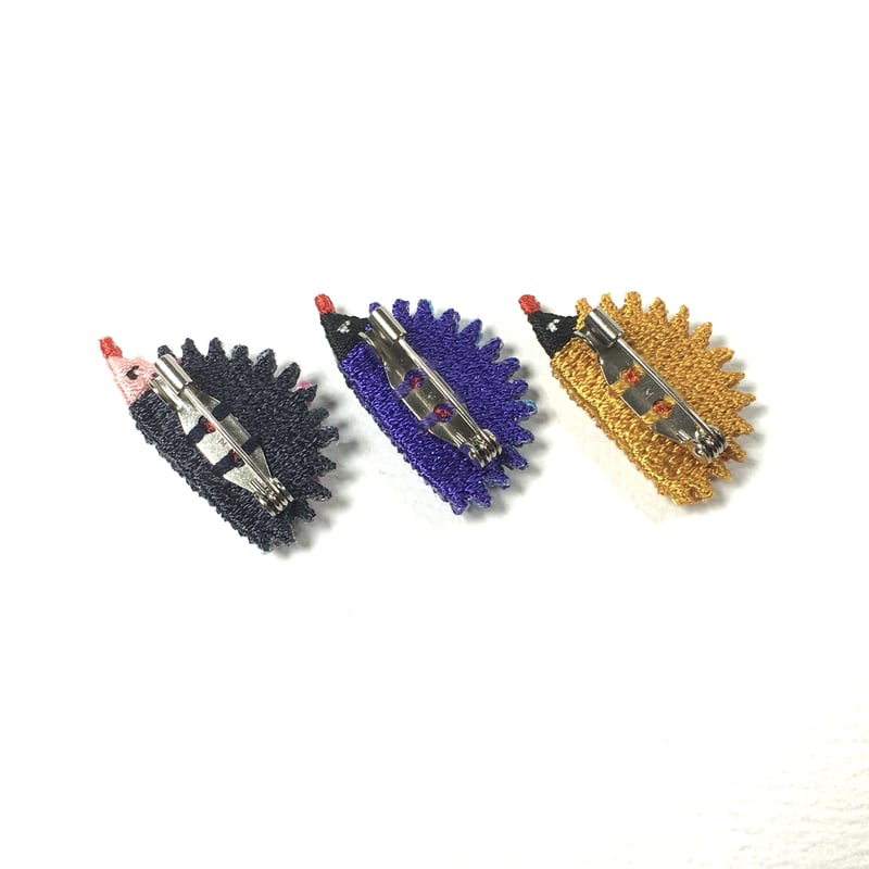 ハリネズミ　ピンバッチ CUTOUT PINS / カットアウト・ピンズ 「HEDGEHOG」 | BAD COMPA
