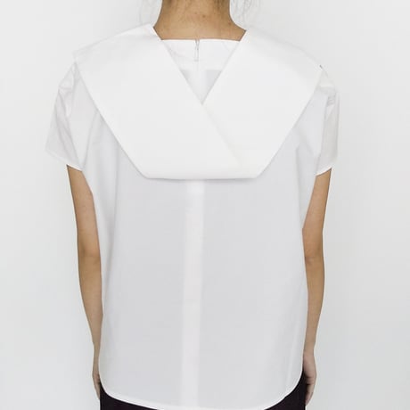 TWIST LAPEL TOP<WHITE>