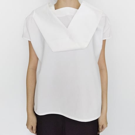 TWIST LAPEL TOP<WHITE>