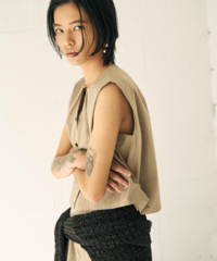 SLEEVELESS SHIRT　Y262-11040　/ YENN