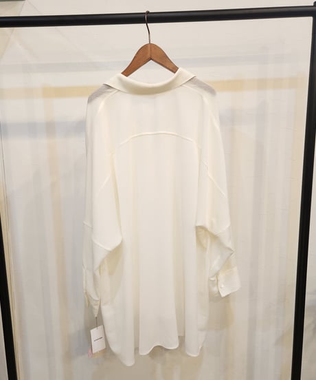 535910 クレープスキッパーブラウス / cafune