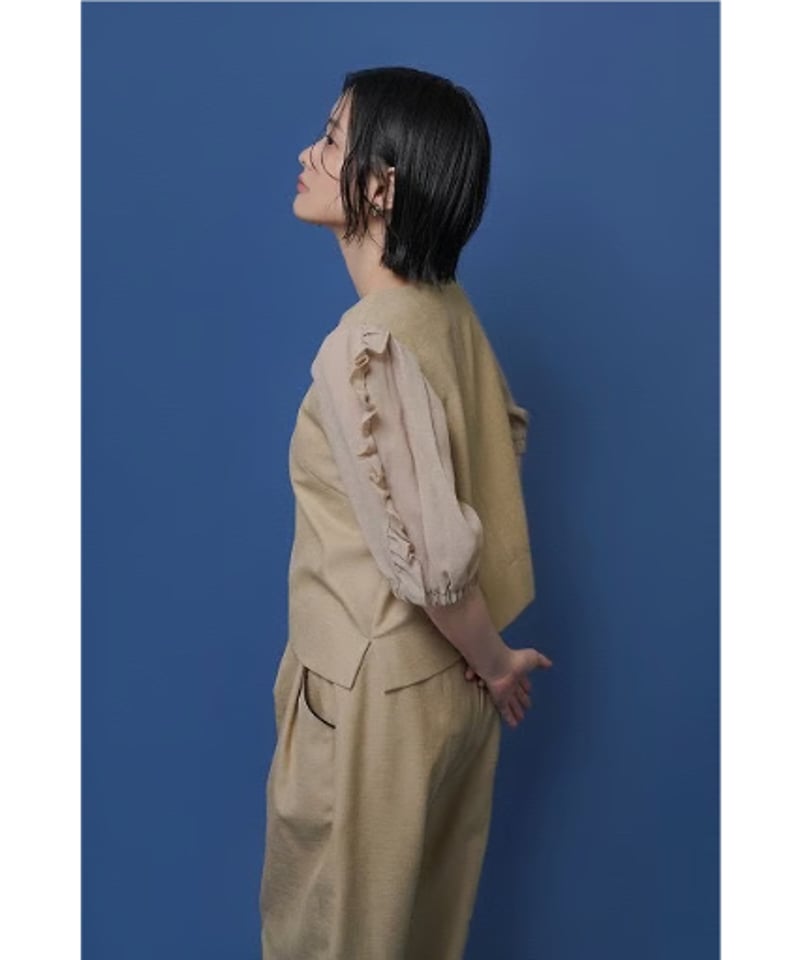 フリルスリーブブラウス 601467 / CYAN tokyo | CALENDRIER on