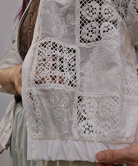ノーカラーレースブルゾン85261416 / Anna Kerry /