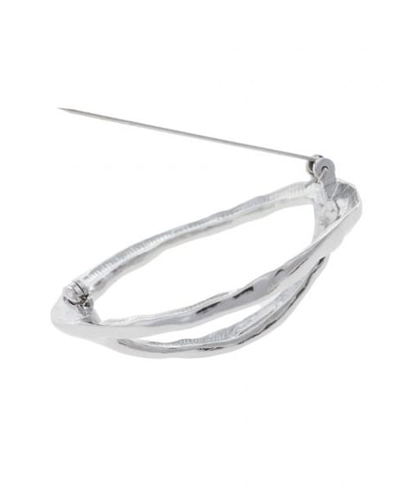 Anchor chain motif brooch