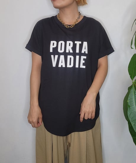 ロゴ入りトップス 85712  / CLOCHE