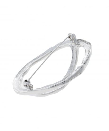 Anchor chain motif brooch