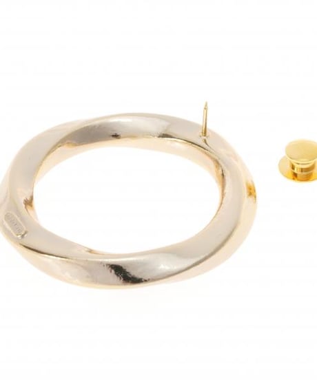 Torsion ring brooch