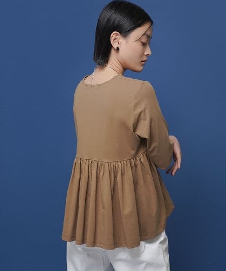 スクエアネックバックギャザーTOPS 601454 / CYAN tokyo