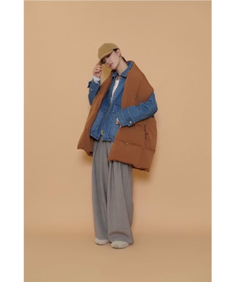 ストールライクダウンベスト / CYAN TOKYO | CALENDRIER online ストールライクダウンベスト / CYAN TOKYO | CALENDRIER online