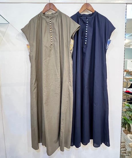 LIBERTYクルミ釦フレンチワンピース　42632728/ sosotto