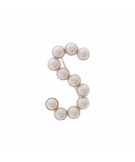 Alphabet brooch / Sea'ds Mara