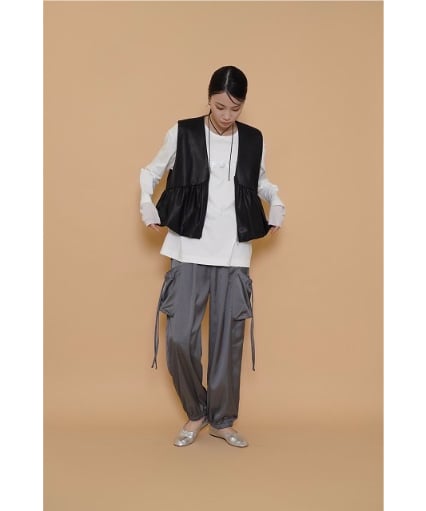 新作 30%off★CYAN TOKYO ヴィーガンレザーバルーンギャザーベスト fit=scale-down,w=1200