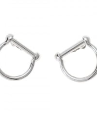Shackle motif earring