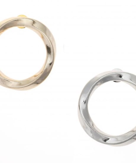 Torsion ring brooch