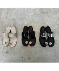 【再入荷✨】Metal motif thong sandals / atelierbrugge