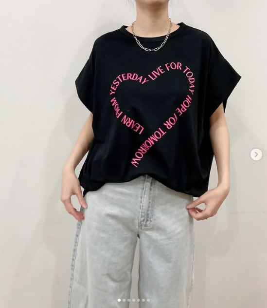 siro de labonte♥新品未使用 メッセージタックスリーブTシャツ