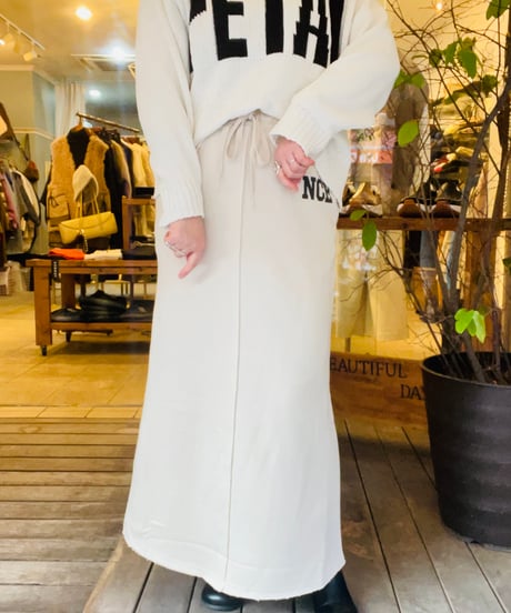 CATEGORY CLOCHE | CALENDRIER online store