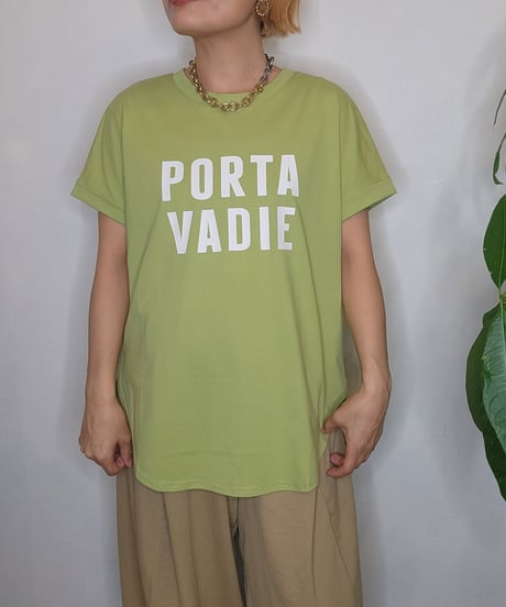 ロゴ入りトップス 85712  / CLOCHE