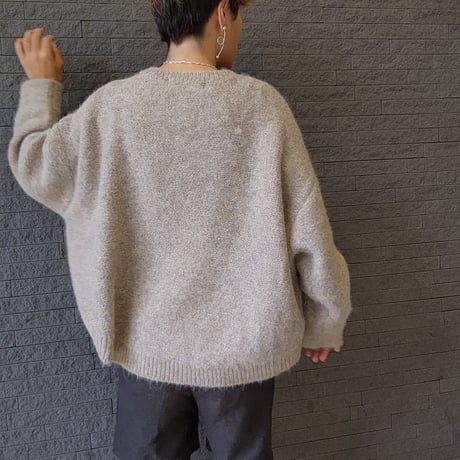 へアリーオーバーサイズニット