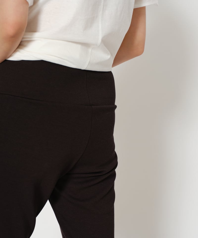 再再販✨YENN 】FRONT SLIT LEGGINGS | CALENDRIER on