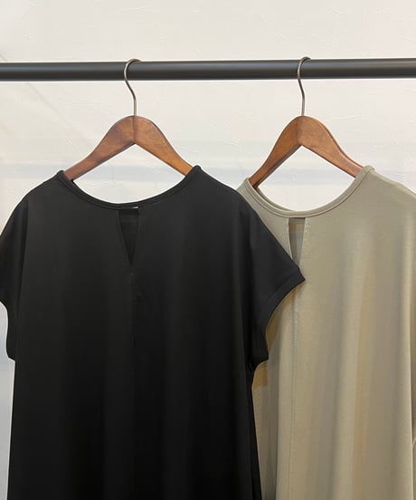 フレンチスリーブカットソーワンピ 85677  / CLOCHE