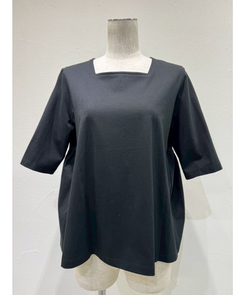 スクエアネックバックギャザーTOPS 601454 / CYAN tokyo | CALEND