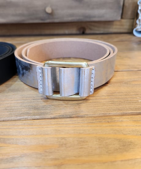 【rinrinさま専用】ATELIER BRUGGE アイボリー 、スチール rinrinさま専用】ATELIER BRUGGE アイボリー 、スチール rinrin