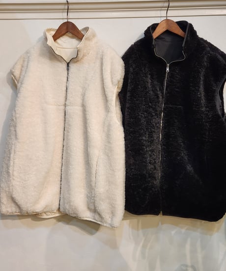 CYNICAL シニカル フェザー ファーベスト 狭く 