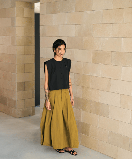 SLEEVELESS SHIRT　Y262-11040　/ YENN