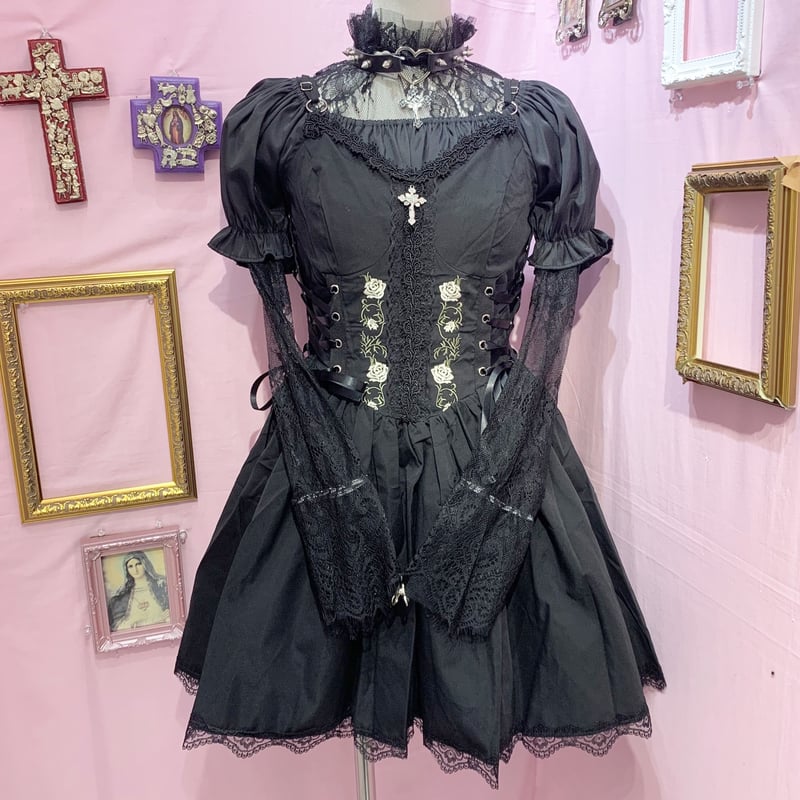 Pink-1125】ローズ刺繍レースアップキャミワンピース | (me) Pink-1125】ローズ刺繍レースアップキャミワンピース | (me)