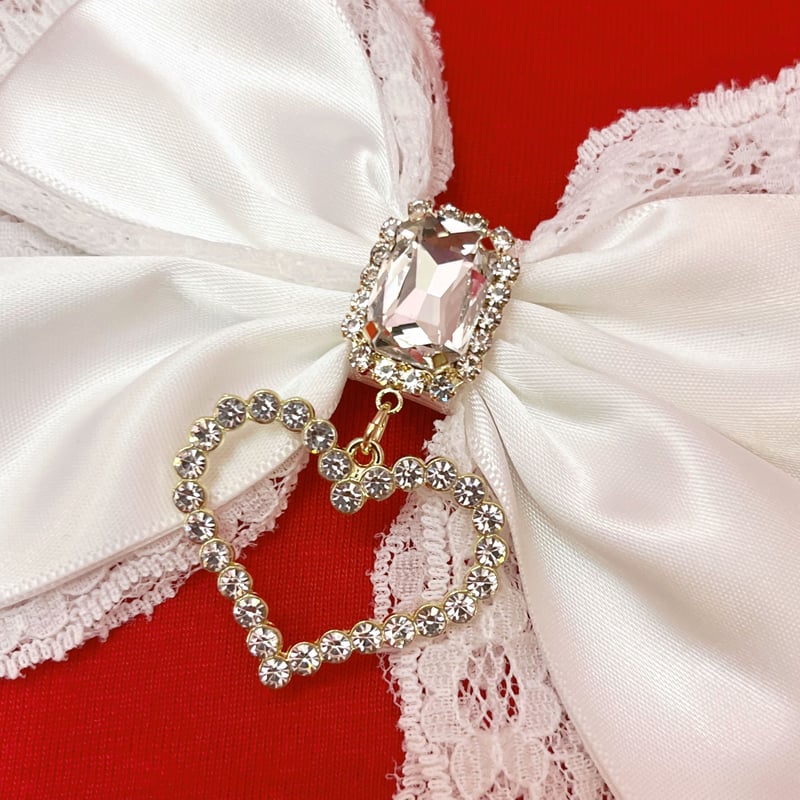 0068】ハートビジューリボンブローチ | (me) 新品 ♡ハート ビジュー♡ ブローチ【ヴィンテージ】