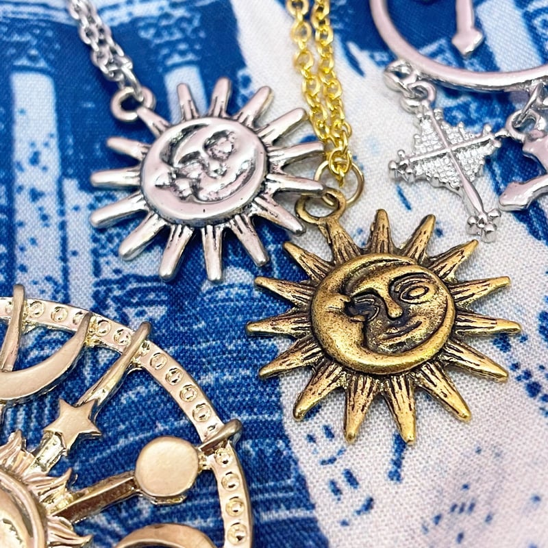 太陽と月 29-0802】太陽と月ネックレス | (me)