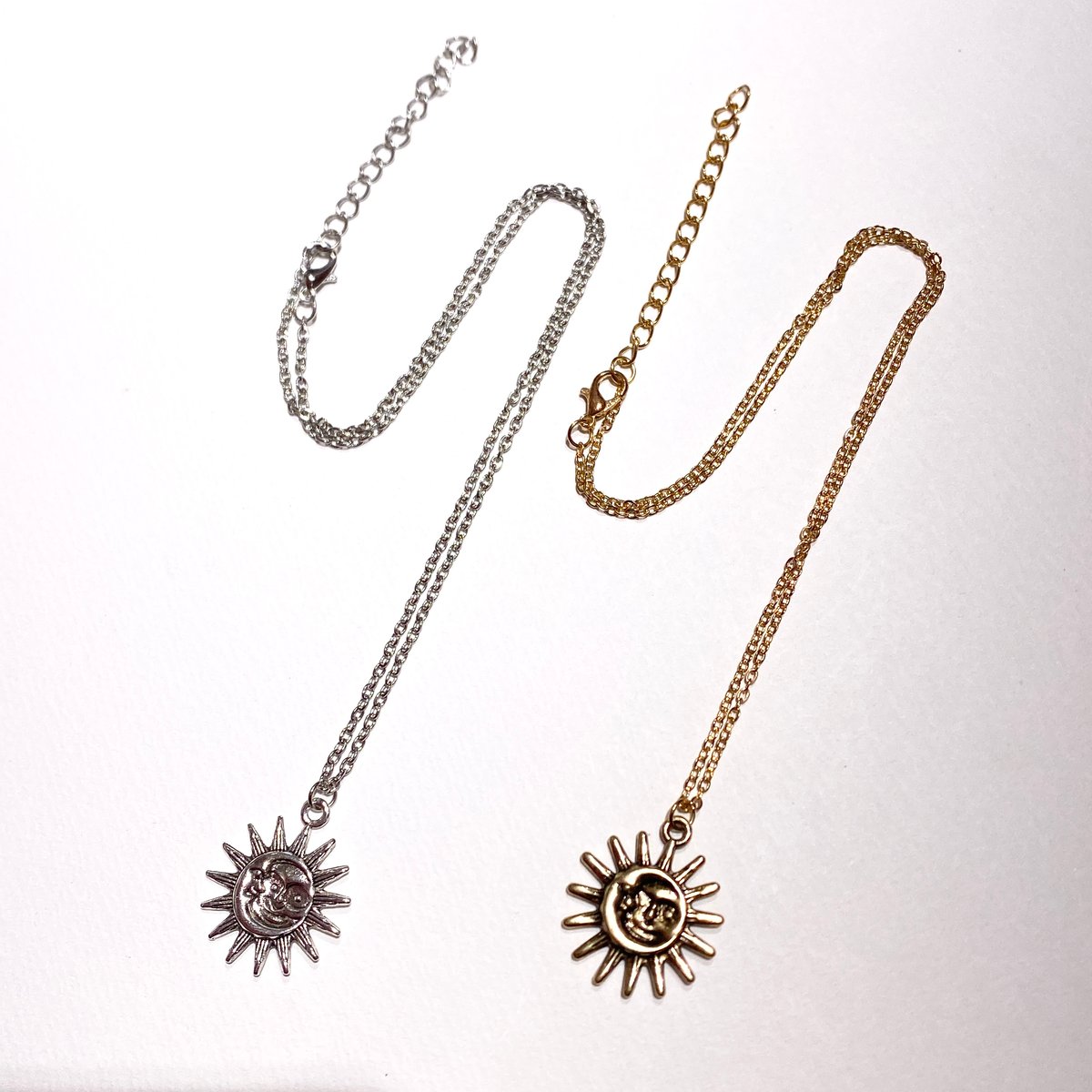 太陽と月 太陽と月 - YouTube