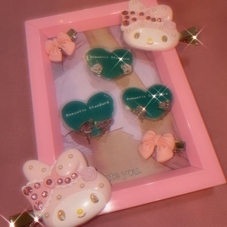 Mini pinkビジューピアス