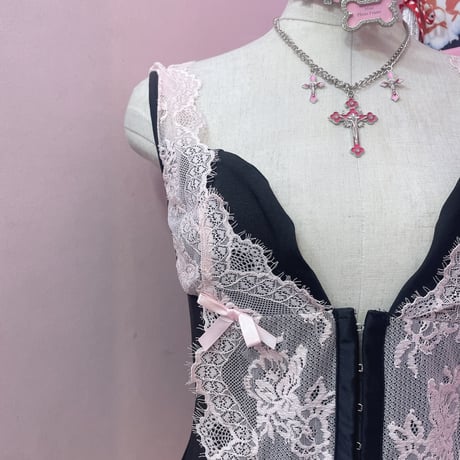 Black×pinkレースビスチェ