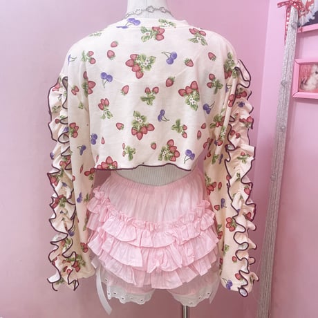 Berry cherry フリルショートトップス