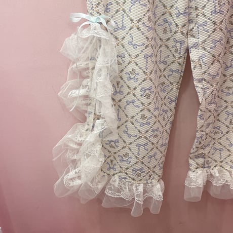 Ribbon rabbitスリットレースパンツ