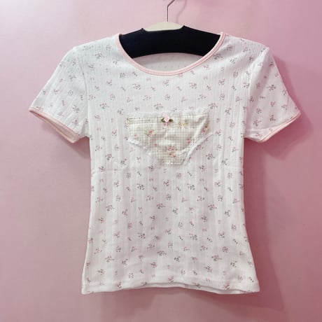 Pantyフラワーカットソー