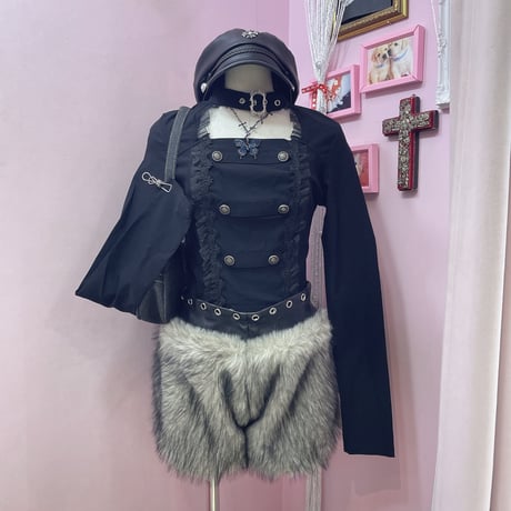 フリルナポレオンカットソー