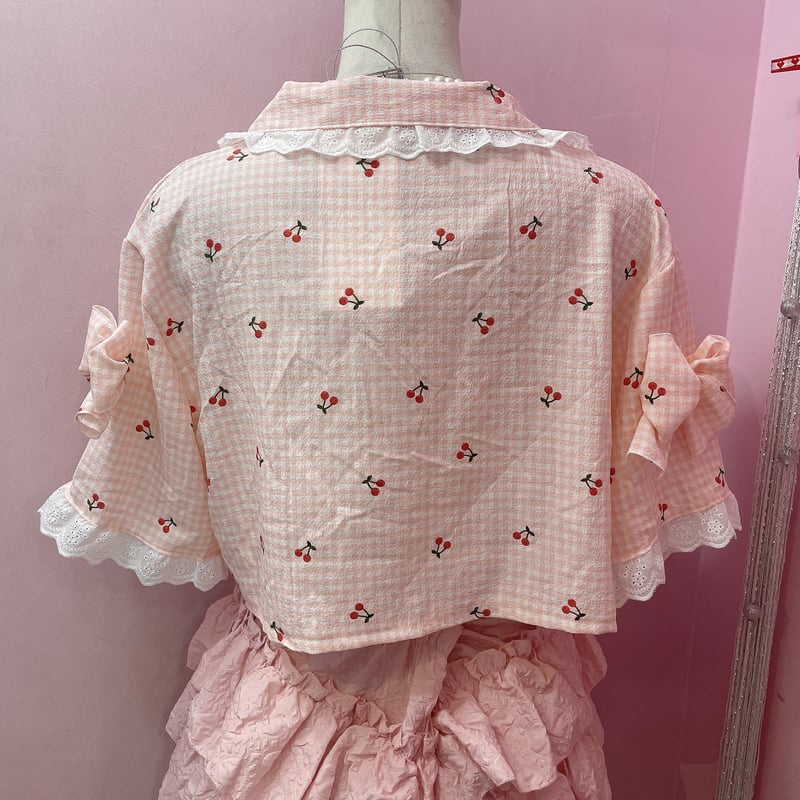 リメイクリボンチェリーフリルシャツ | Romantic Standard